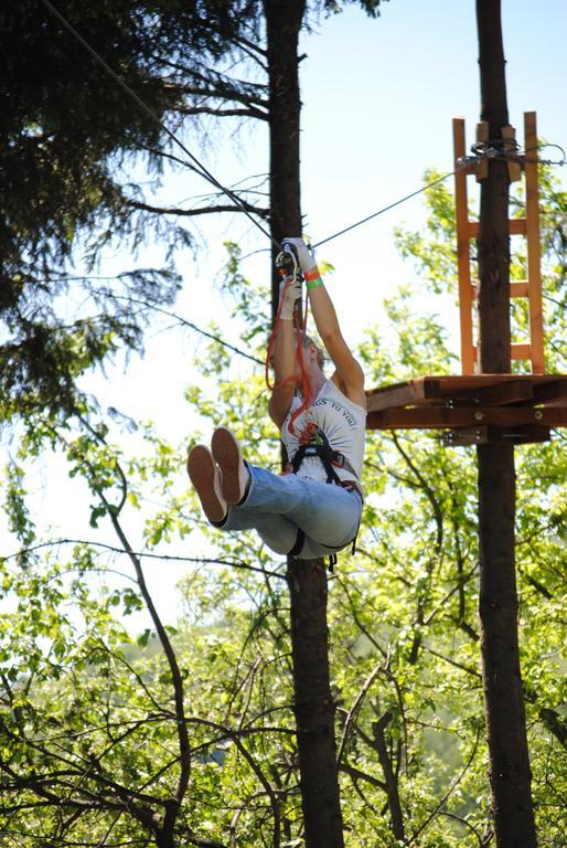 Activ Parc Hotel Negresti Bagian luar foto