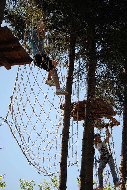 Activ Parc Hotel Negresti Bagian luar foto