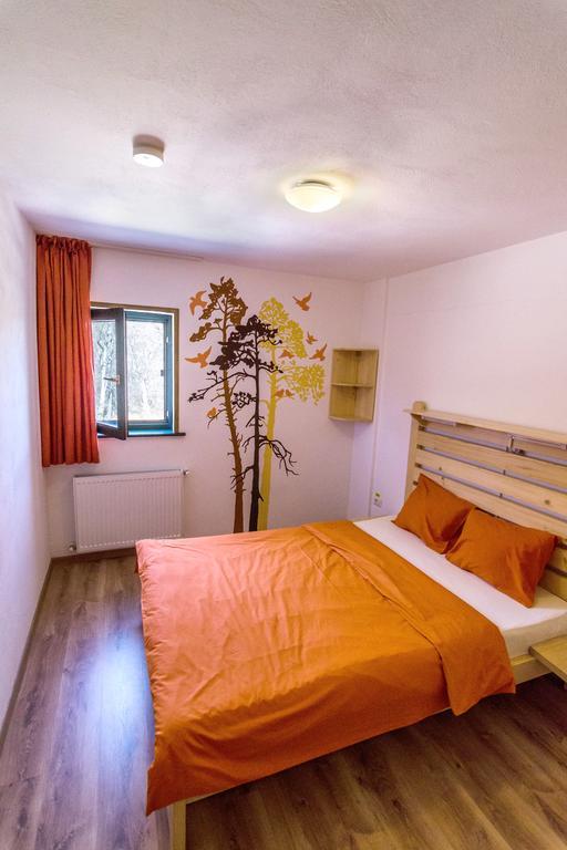 Activ Parc Hotel Negresti Bagian luar foto
